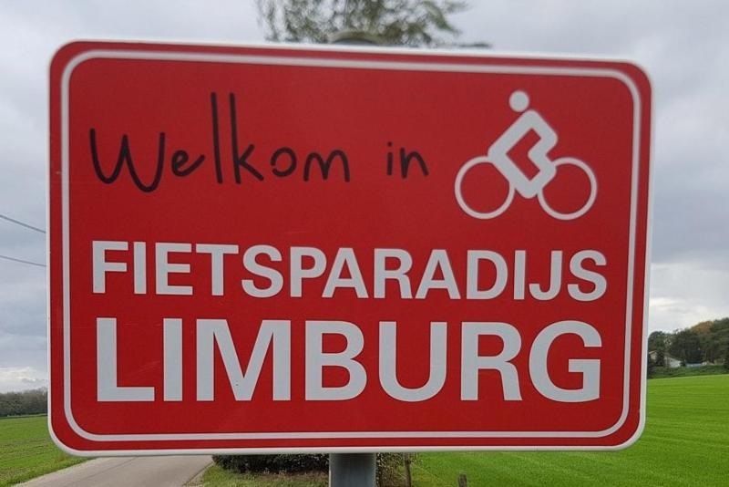 Casa de férias 6-pers Vakantiebungalow In Het Heuvelland *